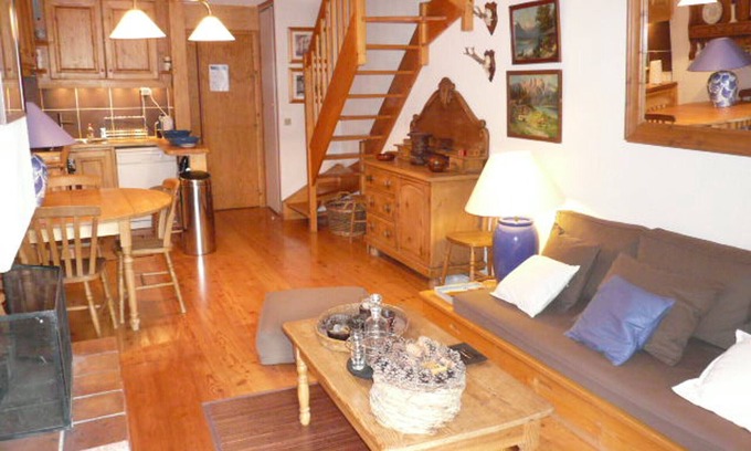 Meribel Centre Apartment | Duplex 3-room Méribel - 6 ppl, terrace, wifi