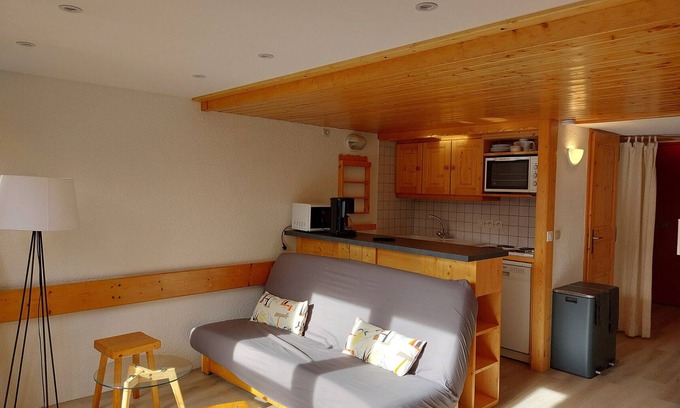 Arc-1800 Apartment | Duplex 4 Rooms, Sleeps 10, Ski-In/Ski-Out, Balcony, Pets Allowed, Wi-Fi