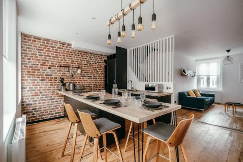 Wazemmes Apartment | Duplex 4pers - 100m du métro - SmartTV - Fibre