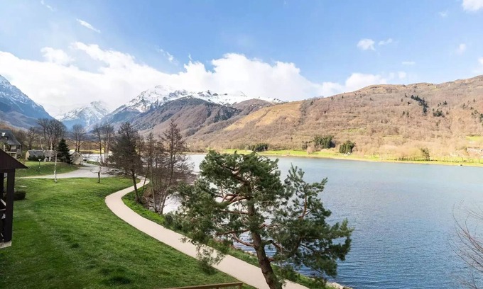 Peyragudes Apartment | Duplex 6 persons Rare lake view Loudenvielle Wifi