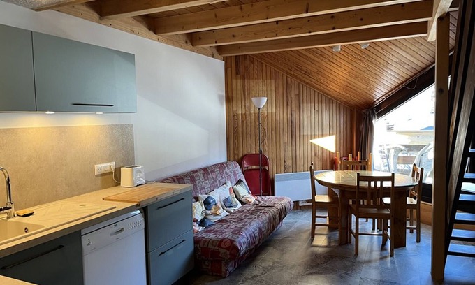 Laveissiere Apartment | Duplex Apartment 6/8 pers, station center, Le Lioran