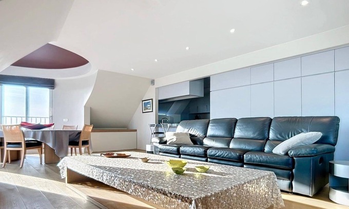 Albertstrand Apartment | Duplex Apartment in Knokke by the Seawall