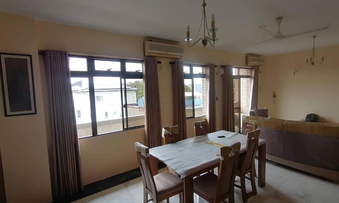 Bambalapitiya Apartment | Duplex Apartment for Rent