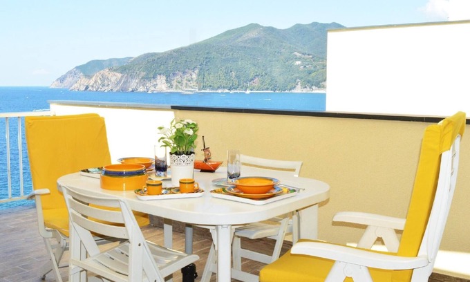 Moneglia Apartment | Duplex Apartment in Moneglia with Large Terrace