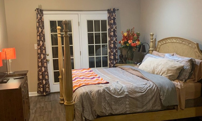 Crescent Hill House | Duplex Brownsboro Nest ( 2 units )