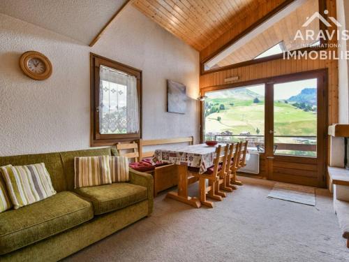 Le Chinaillon Apartment | Duplex chaleureux, 3 chambres, 7-9 pers., proche commerces, vue pistes, garage privé - FR-1-391-23