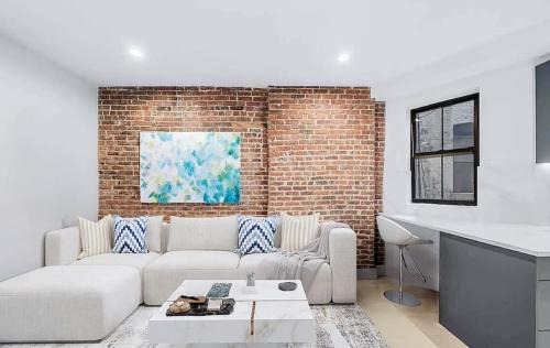Chelsea Apartment | Duplex Dream 4-Bedroom Bonbon