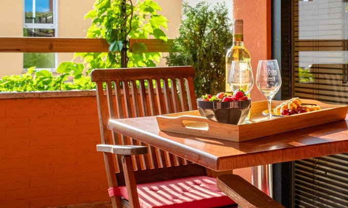 Palamos Apartment | Duplex in Old Town Palamós: 300m from Beach, Terrace & Chill-out Zone
