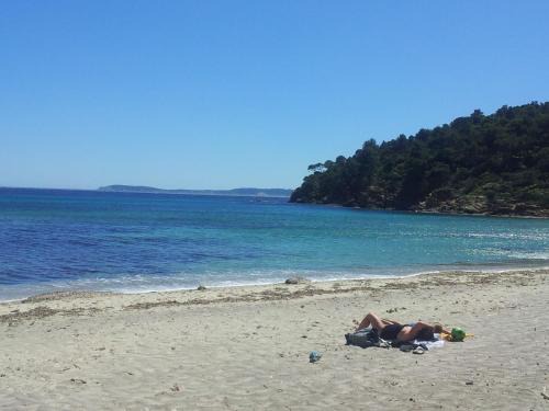 Rayol-Canadel-sur-Mer Apartment | Duplex Vue sur Mer et Pieds dans l'eau Plage de Pramousquier