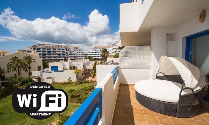 Castillo de Sabinillas Apartment | Duquesa Suites and Gardens 303