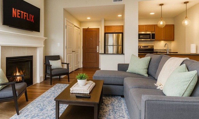 Downtown Cleveland Apartment | Dwntwn Luxe Suite | Rock Hall Casino Stadiums