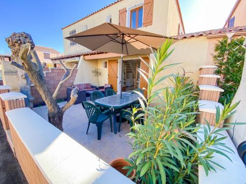 Vias House | Dydy Haven - maison de vacances à Vias plage, piscine, mer et climatisation