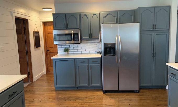 Pickett House | EAA- Clean and Spacious Country Home