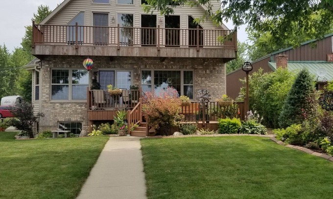 Winneconne House | EAA in 25 min's