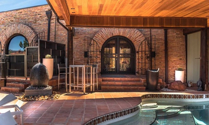 West Sedona House | Eagle Dancer, Garden Studio. Luxury Retreat w/Spa