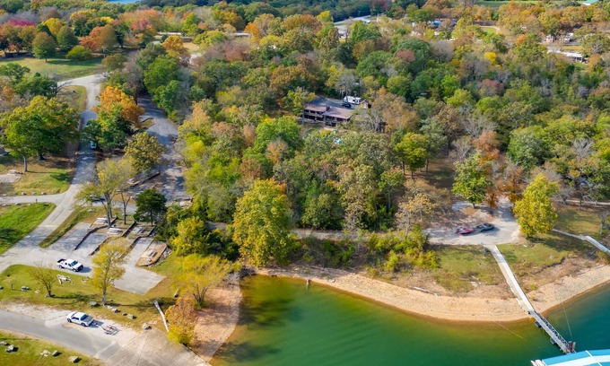 Eagle Rock Apartment | Eagle Rock Lakeview Retreat w/ Community Pool!