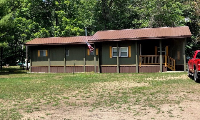Luther House | Eagles Nest. - Near fishing, ORV trails, National Forest