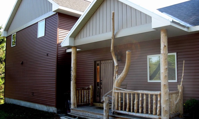 Ludington Cabin | Eagles Wings Lodge