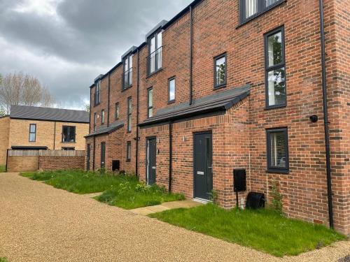 Salford House | Eaglet luxury home