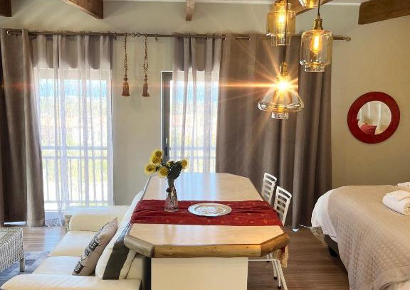 Chanteclair House | Eagleview Guesthouse