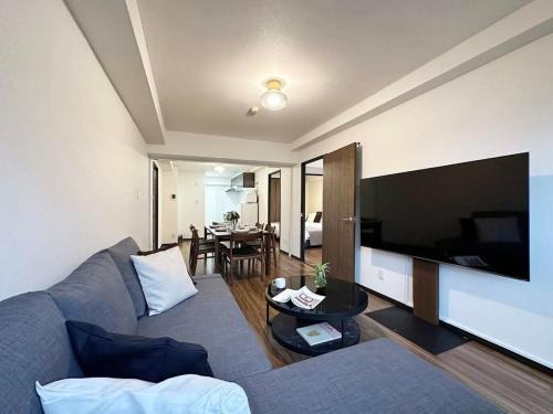 Hiroshima City Centre Apartment | Earls Court - Apt for 14 Ppl Great Location In a Quiet Area