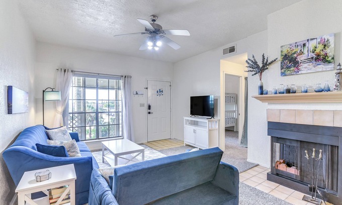 Galveston Condo | East End Galveston Condo w/Pool, 1 Mi to Beach!