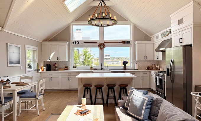 Center Moriches Cottage | East End Retreat - Water Front - Available for the US Open Shinnecock Hills 2026
