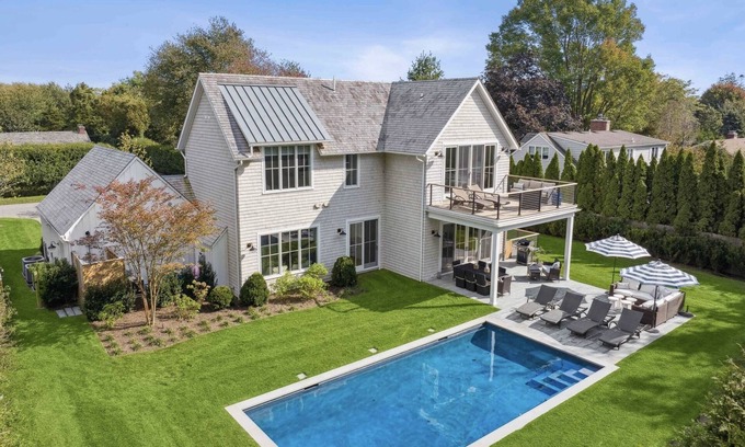 East Hampton North House | East Hampton Beach Home walk to town and close to beaches