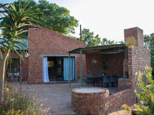 Tshwane Apartment | East of East Guest Cottage