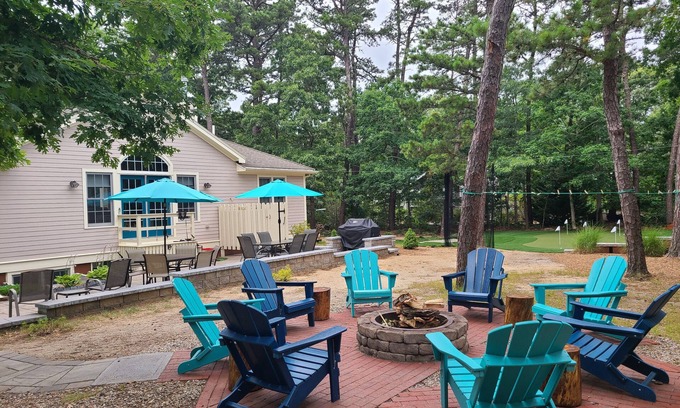 Eastham House | Eastham Family Friendly Home on the bike path and close to beaches