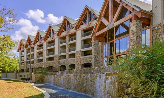 Big Cedars Apartment | Easy Access to Dogwood Canyon in this great resort Studio Apt