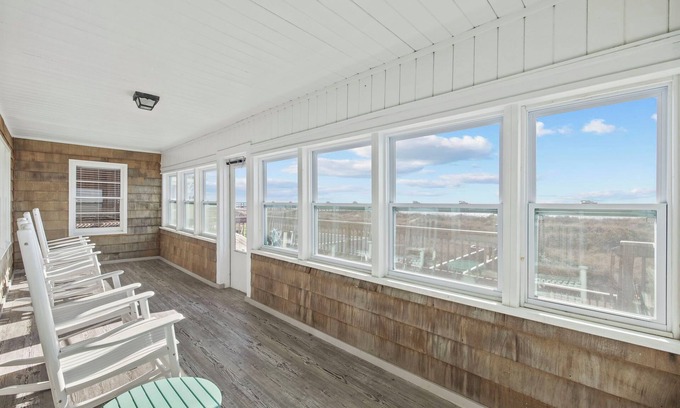 Crescent Beach House | Ebbtide - 8BR Oceanfront Retreat, Sleeps 18