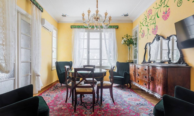 Omonia Apartment | Eclectic 4-Bed, 4-Bath Apt in Central Athens - AK1