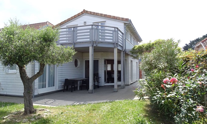 Pornic Cottage | Eco-friendly house near the sea with garden and wifi