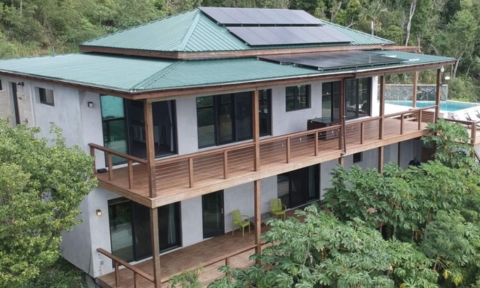 Ajax Peak Villa | Eco Vida: Amazing Views, 5 Min to Maho Beach, Heated Pool & Powered by Solar