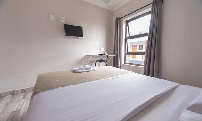 Primrose Hotel | Ecomotel Germiston