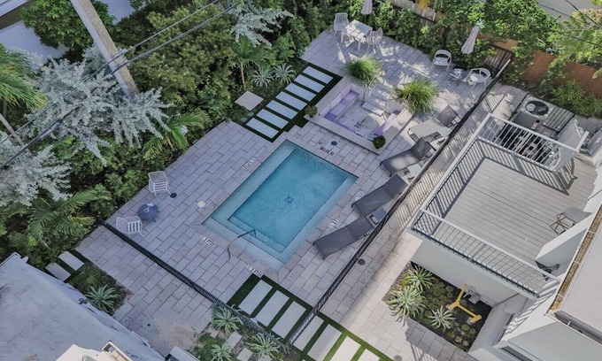 Barrier Island Apartment | Eden Escape: Walk to FLT Beach - 1105