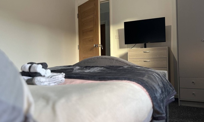 Watnall Cantelupe Bed & Breakfast | Eden Garderns