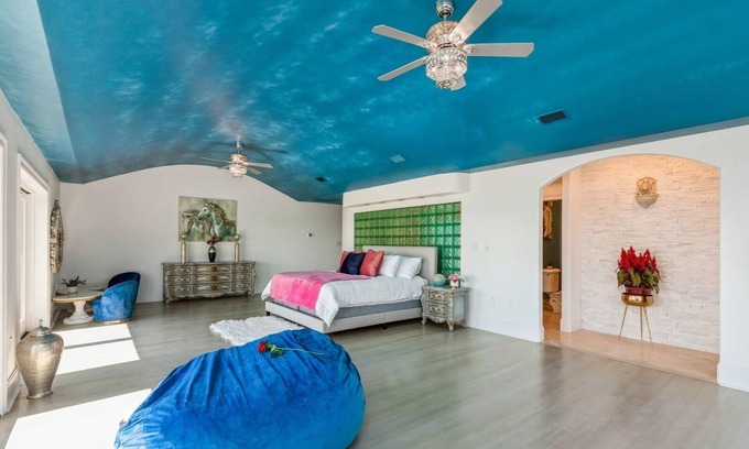 Fort Walton Beach - Destin House | Eden House Mansion on 400 ft of Bay Frontage -20min Destin beaches, 4 acres pool