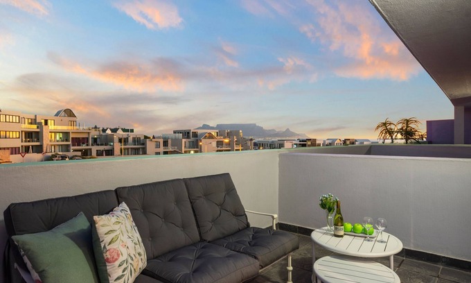 Big Bay Apartment | Eden On The Bay 104 - One Bedroom Apartment, Sleeps 2