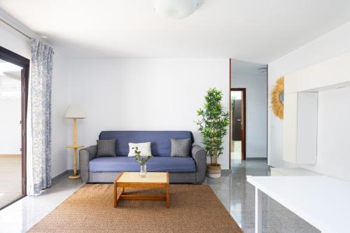 Candelaria Apartment | EDEN RENTALS Candelaria Melicoton Scape
