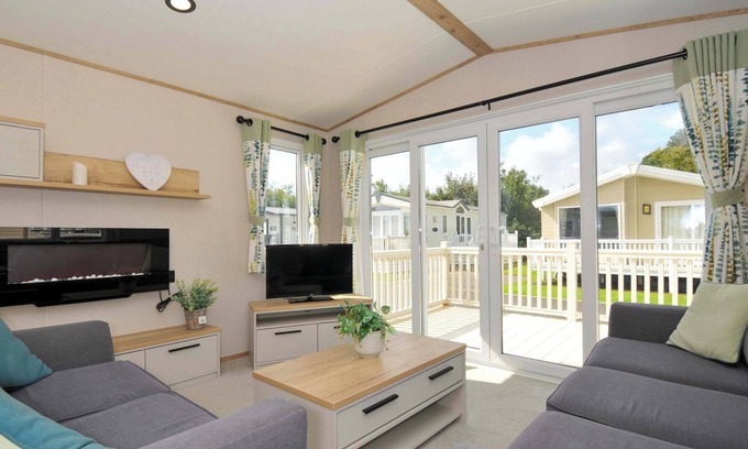 Par Cottage | EDEN WAY 47, pet friendly, country holiday cottage in Par