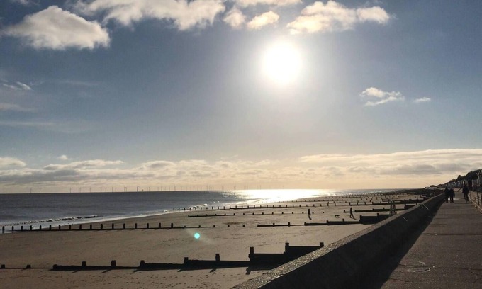 Walton on the Naze House | Edwardian Villa by the Sea,Coastal Walks,King Beds