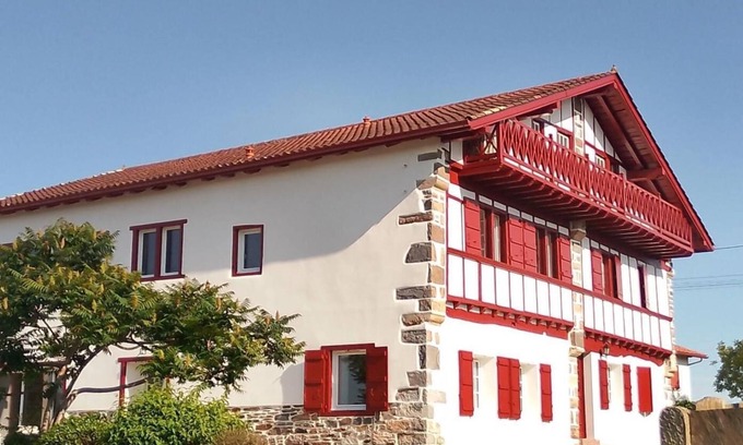 Saint-Pee-sur-Nivelle House | EHIA - SAINT-PEE-SUR-NIVELLE