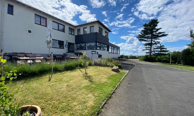 Steinfeld Hotel | Eifel Hotel Haus West