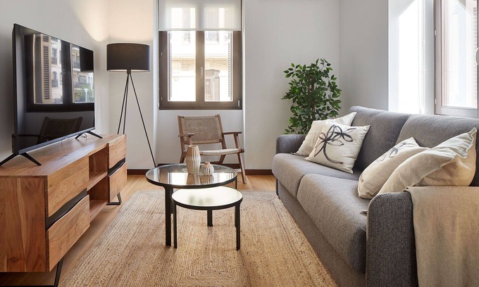 Egia Apartment | Eiffel | The Rentals Collection