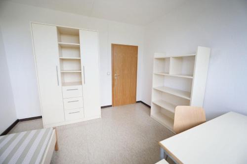 Sud Apartment | Einzelzimmer für Frauen Female Single room
