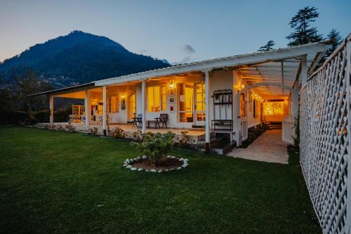 Manali House | Ekaa House