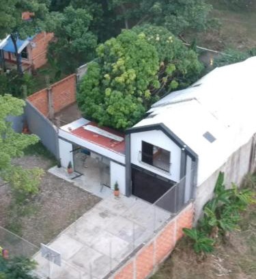 Turbo House | EL ABRAZO