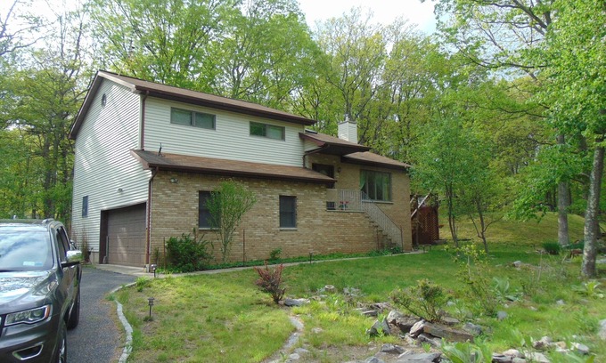 Bushkill House | EL EDEN PLACE TO REST AND ENJOY (EL EDEN LUGAR PARA DESCANSAR Y DISFRUTAR